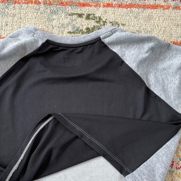 Nike Training Gray Sports Running Cross Training Athletic Top Sweatshirt Shirt - Picture 5 of 8